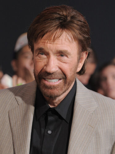 Chuck Norris, martial arts master and actor whose toughness became internet lore, dies at 86